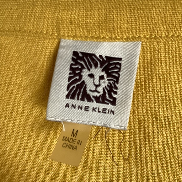 Anne Klein mustard Yellow linen blend button down 3/4 sleeve Top Size Medium - Picture 3 of 8